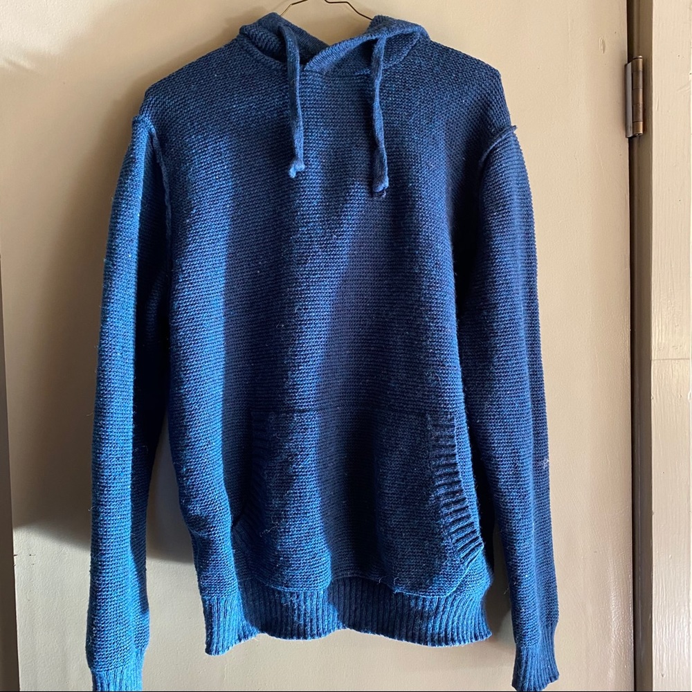 American eagle blue hoodie sweater